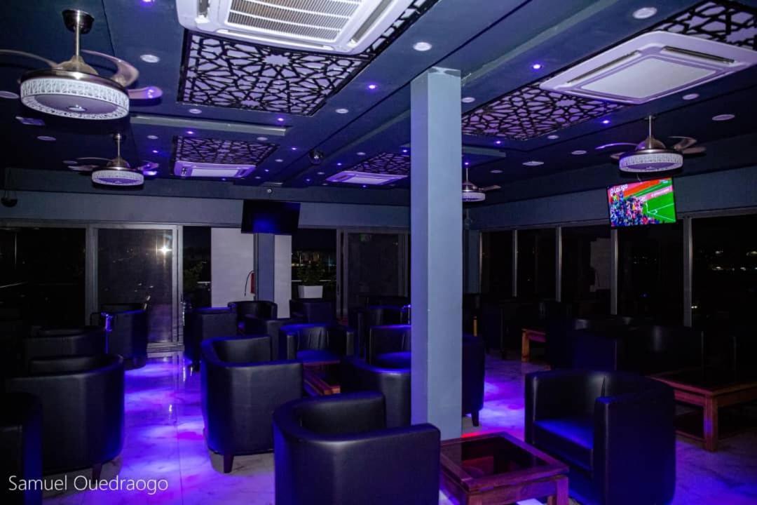 Complexe Hotelier And Ouagadougou Exterior photo